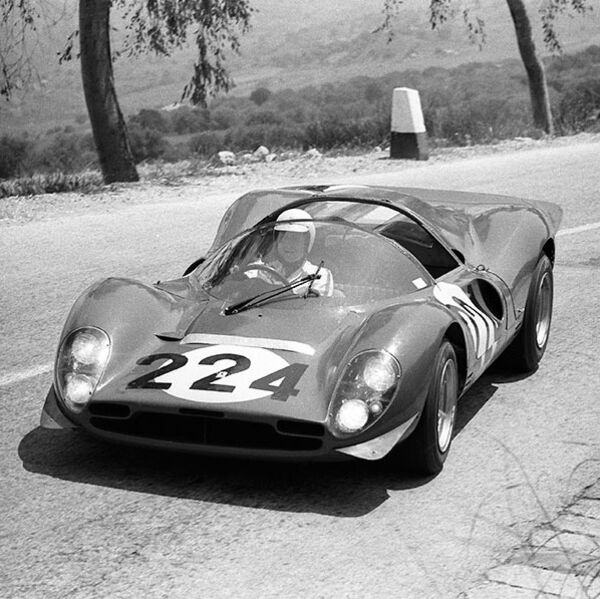 Ferrari 330 P4 - der schöne Sieger